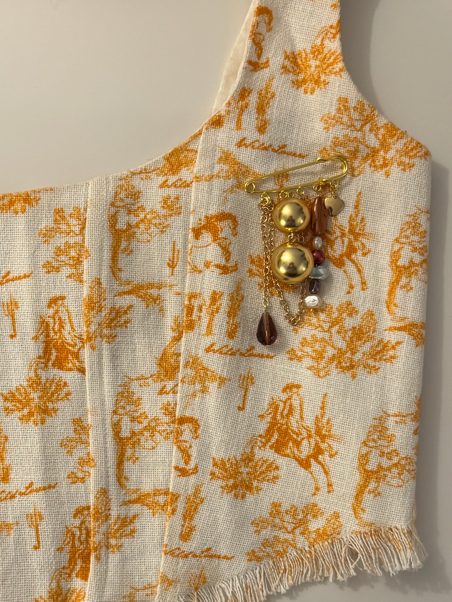 Beaded Pin Brooch – Gold