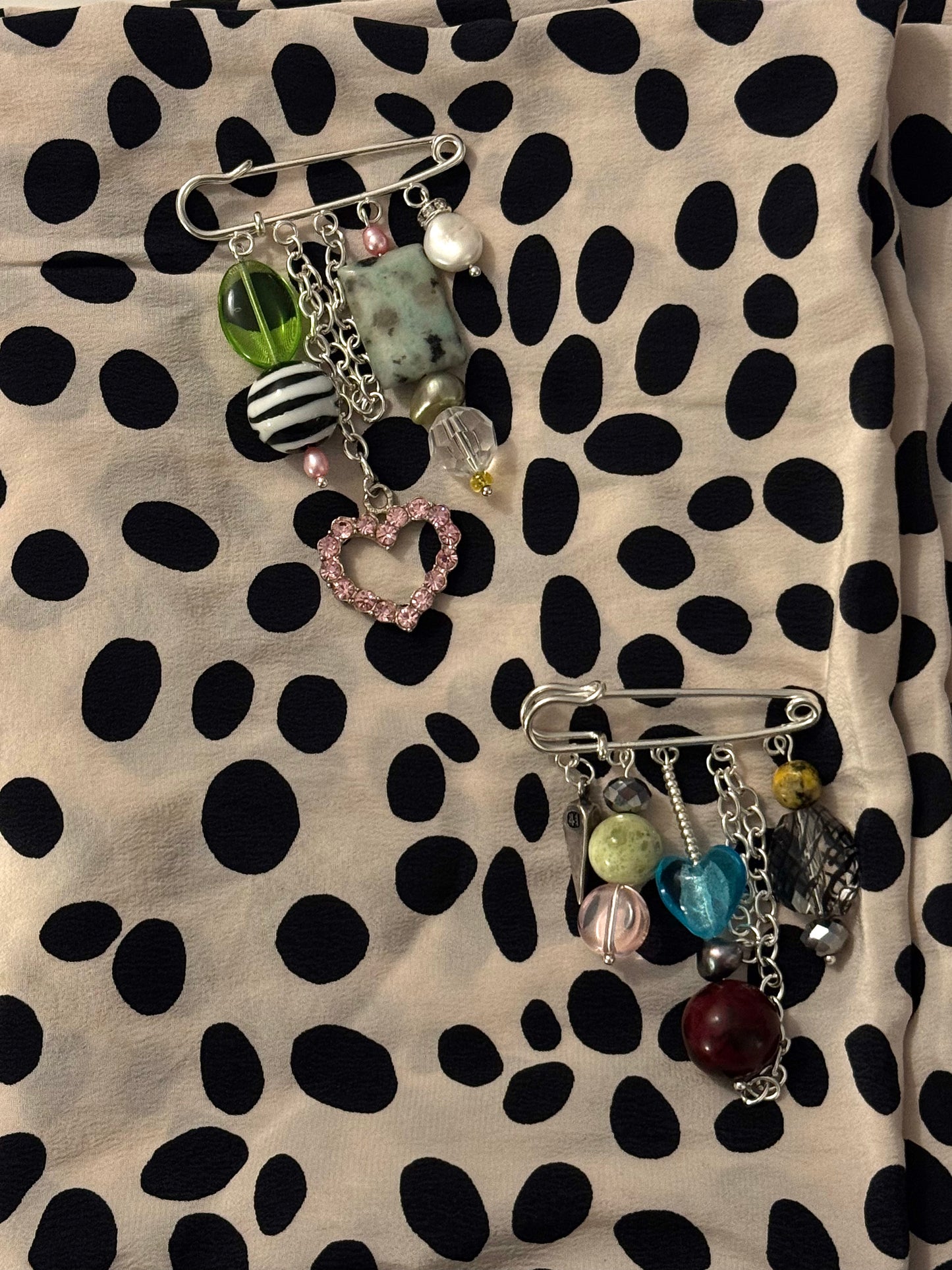 Beaded Pin Brooch – Silver