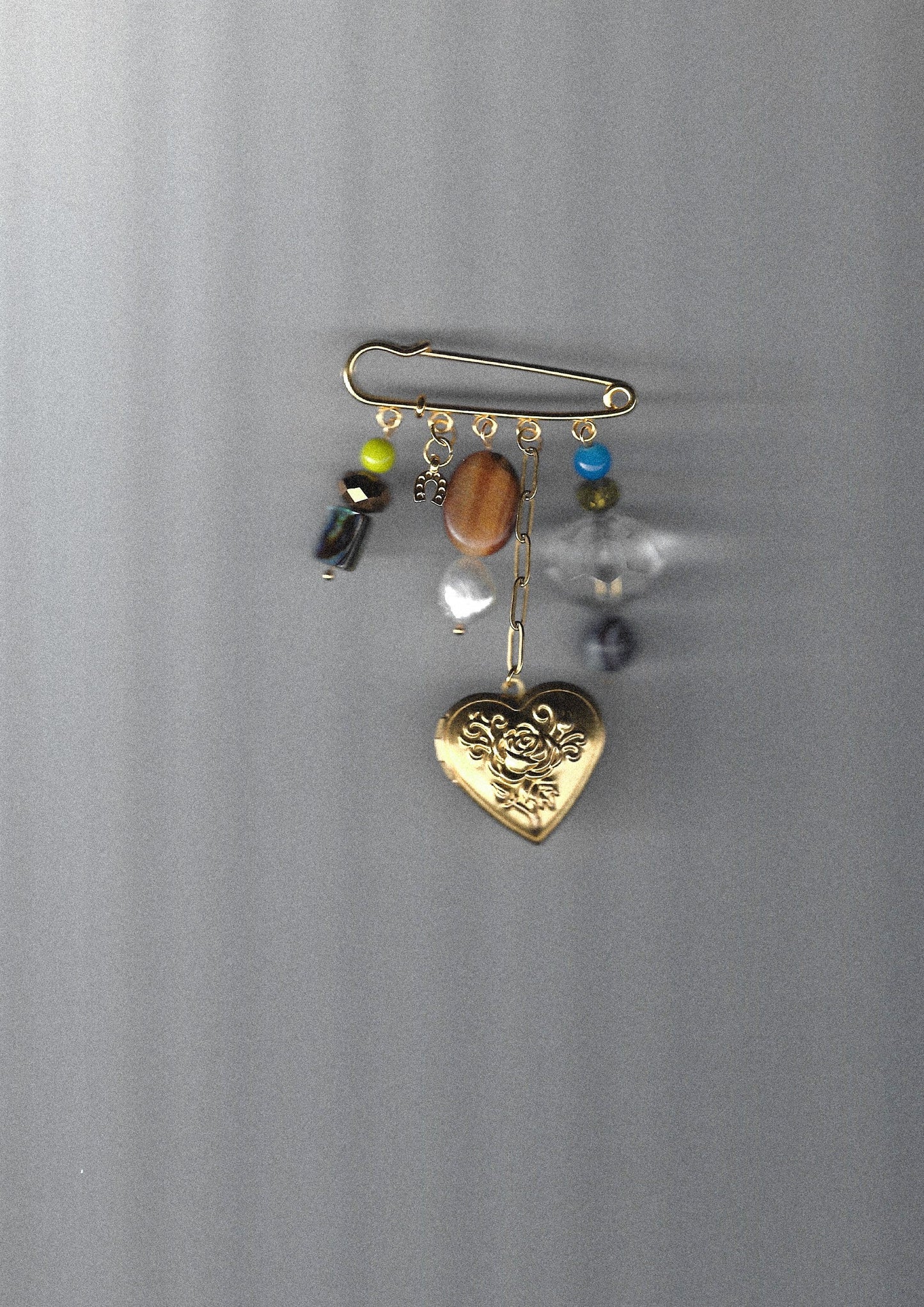 Beaded Pin Brooch – Gold